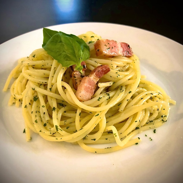 簡単!本格!バジルとベーコンのパスタ